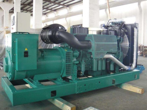 巨鹿便携静音：租赁无声发电机组，便携式解决能源需求